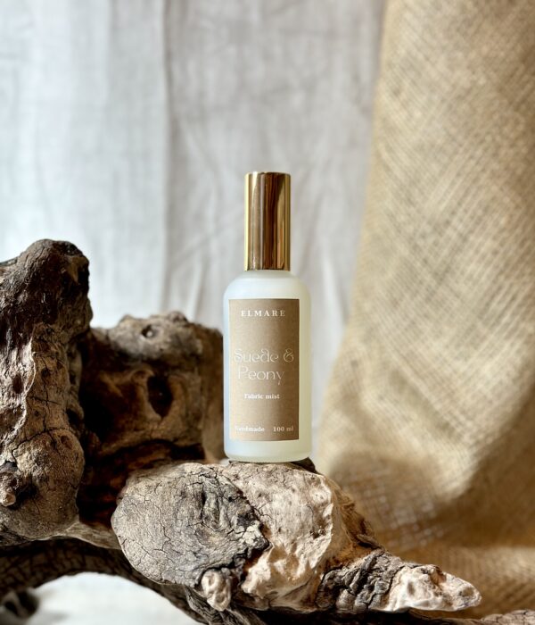 Suede and peony Fabric mist